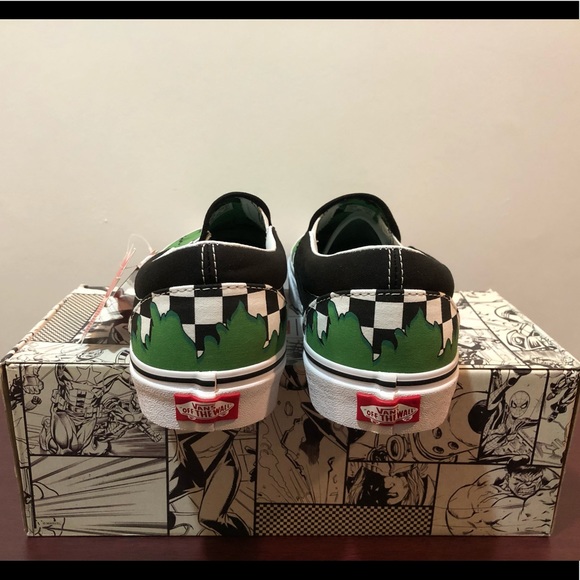 Vans X Marvel Classic Slip-On, Hulk, Various Sizes - Picture 7 of 15